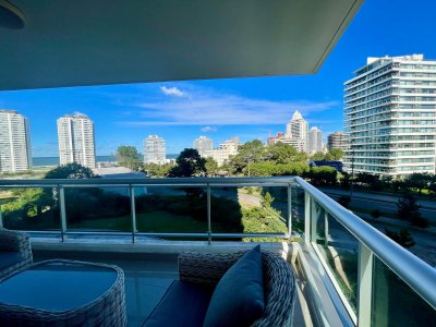 Apartamento de 1 dormitorio en venta Torre One, Brava, Punta del Este 