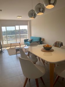 Departamento de 2 Dormitorios en Venta, Edificio Green Life. Punta Del Este