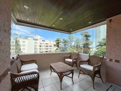 Departamento en Venta de 2 dormitorios en Mansa, Punta del Este