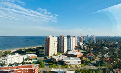 Apartamento en venta de 2 dormitorios en Miami Boulevard, Punta del Este.
