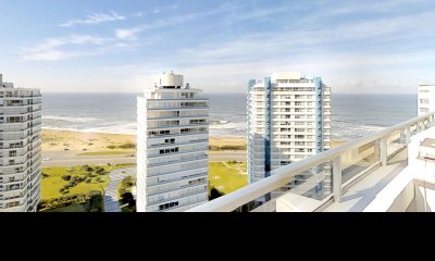 Hermoso penthouse en venta de 3 dormitorios en Punta del Este.