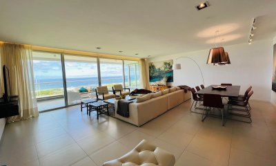 Apartamento en venta de 4 suites en Tiburón Terrazas Océano, Punta del Este.
