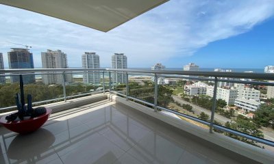 Apartamento en venta en Torre One, Punta del Este