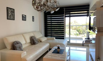 Apartamento de 2 dormitorios en venta en Miami Boulevard, Punta del Este.