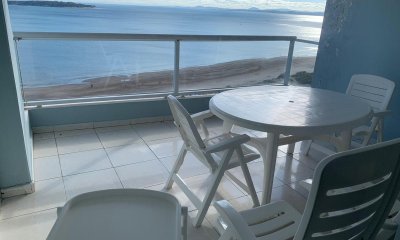 Apartamento en venta en Beverly Tower, Punta del Este.
