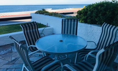 Hermoso apartamento en venta de 3 dormitorios en edificio Vigia, Punta del Este.