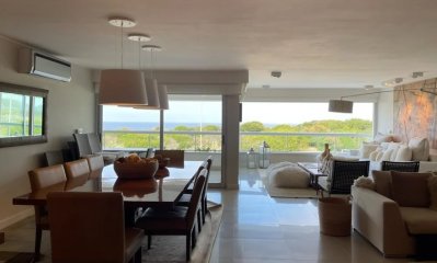Apartamento en venta de 3 suites en edificio Indigo, Punta del Este.
