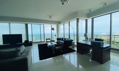 Penthouse en venta en Torre Imperiale II, Punta del Este.