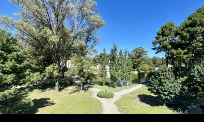 Apartamento en venta de 2 dormitorios en Solanas, Punta del Este.