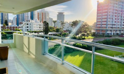 Apartamento en venta en Forest Tower, Punta del Este.