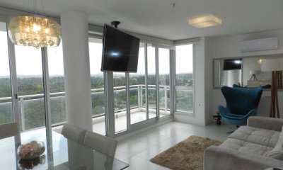 Apartamento en venta de 2 dormitorios en Bellagio Tower, Punta del Este.