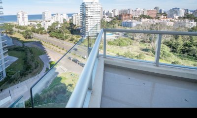 Apartamento en venta de 3 dormitorios en torre One, Punta del Este.