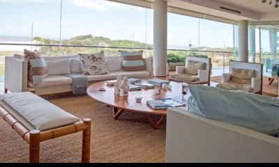Apartamento en venta de 5 dormitorios en Grey Stone, Punta del Este.