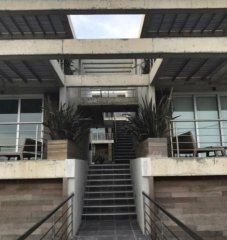 Apartamento en venta de 2 dormitorios en Punta del Este.