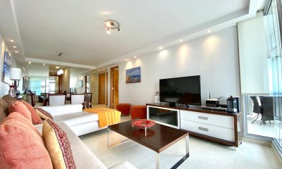 DEPARTAMENTO DE 2 DORMITORIOS EN SEASON TOWER, PUNTA DEL ESTE