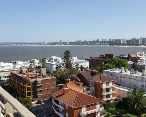 Apartamento en venta de 2 dormitorios en Il Campidoglio, Punta del Este.
