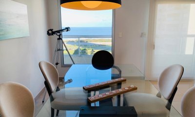 Apartamento en venta de 3 dormitorios en Brava Biarritz, Punta del Este.