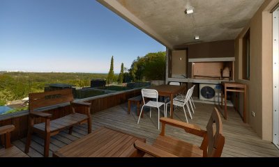 Apartamento en venta de 2 dormitorios en Punta del Este.