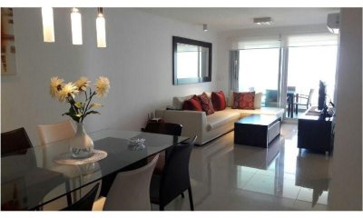 Apartamento en venta de 3 dormitorios en Wind Tower, Punta del Este.
