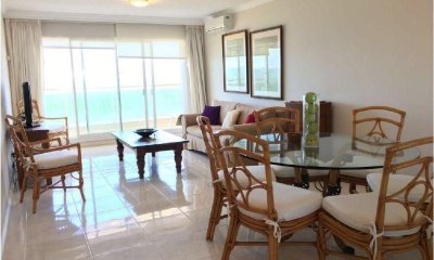 Departamento de 3 Dormitorios en Coral Tower, Mansa, Punta del Este