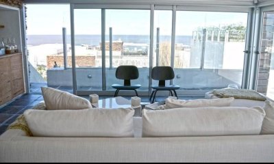 Apartamento en venta de 3 dotmitorios en Punta del Este.