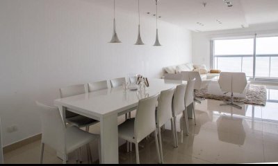 Apartamento en venta de 3 dormitorios en Miami Boulevard, Punta del Este.