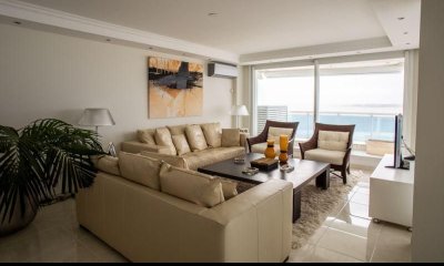 Apartamento en venta de 3 dormitorios en Millenium Tower, Punta del Este.