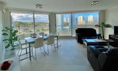 Apartamento en venta de 3 dormitorios en Ocean Drive, Punta del Este.