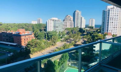 Apartamento en venta en edificio Gala Vista, Punta del Este.