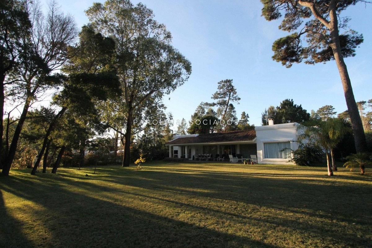 Casa en venta en La Arbolada, Punta del Este.