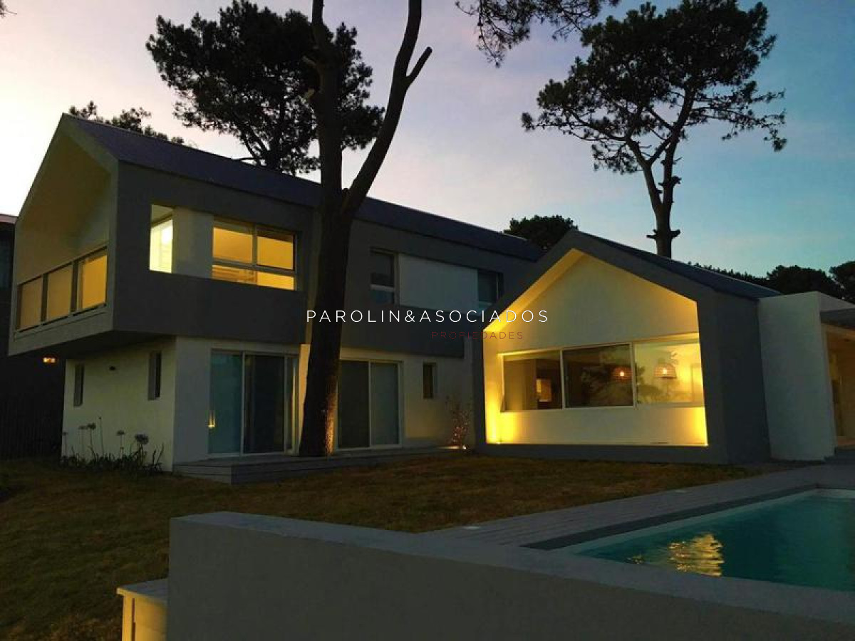 Casa en venta de 5 dormitorios en José Ignacio, Punta del Este.