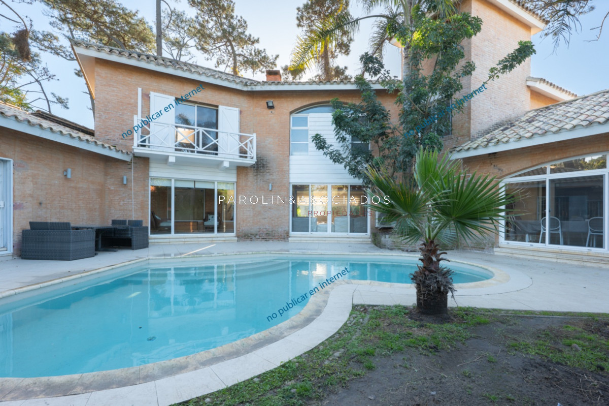 Casa en venta de 4 dormitorios en San Rafael, Punta del Este.