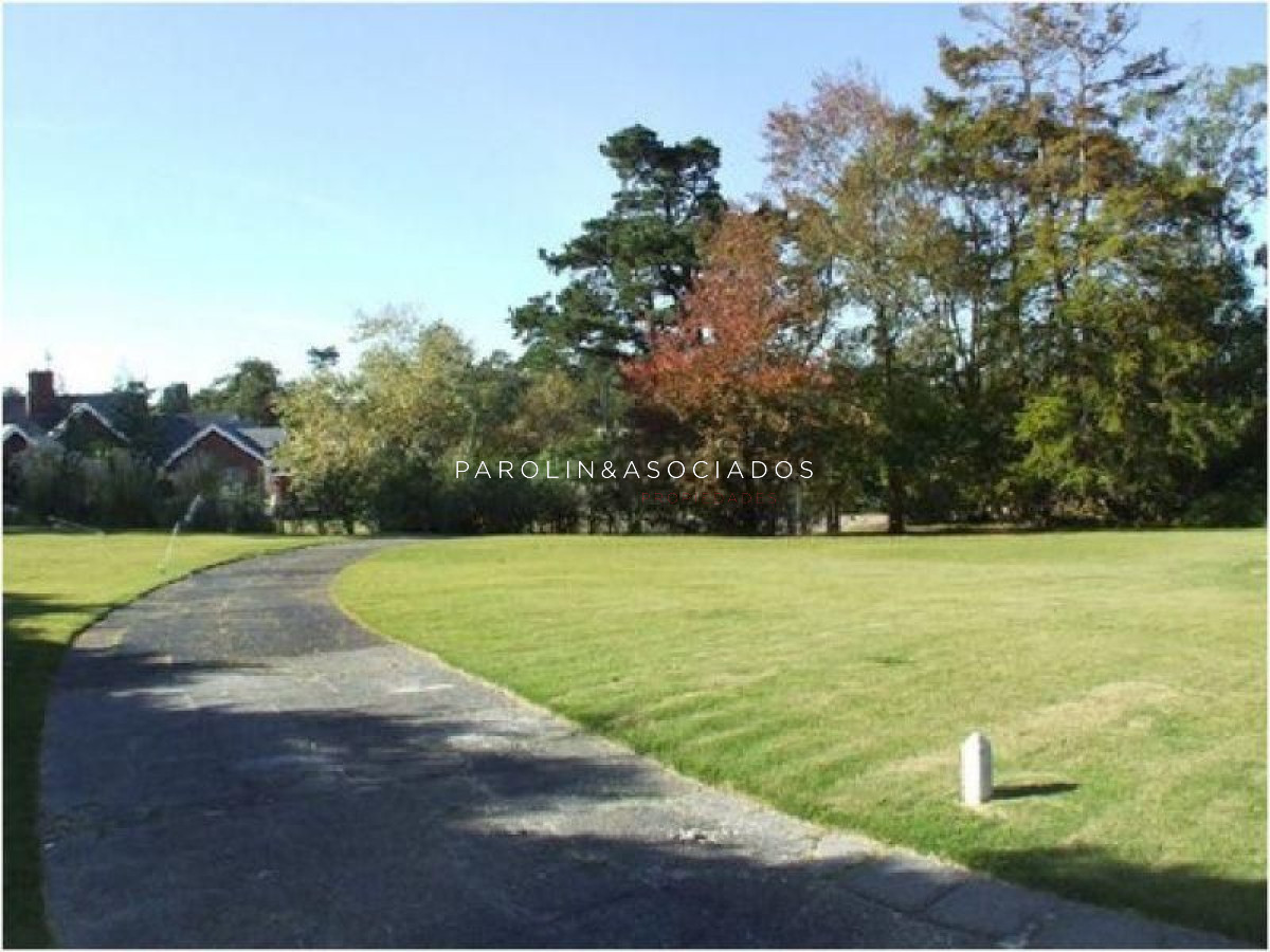 casa en venta de 6 dormitorios en golf, punta del este. - jpa165c