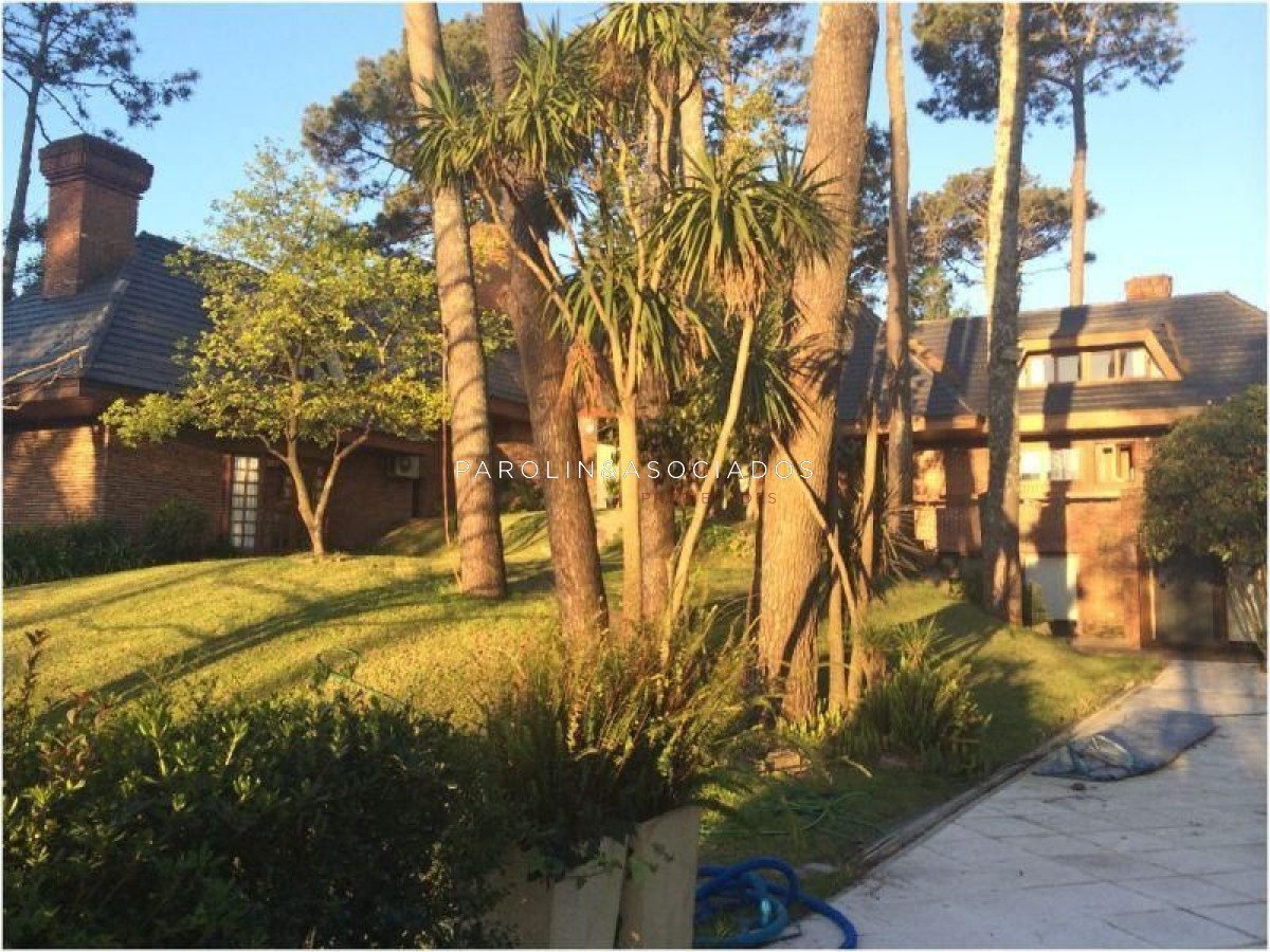 Casa en venta de 4 dormitorios en Mansa, Punta del Este