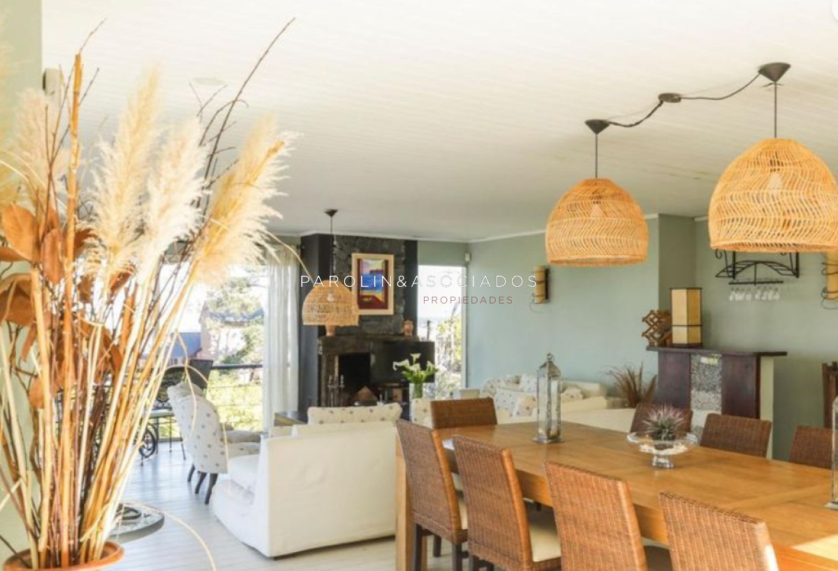 Casa en venta de 4 dormitorios en Montoya, Punta del Este.