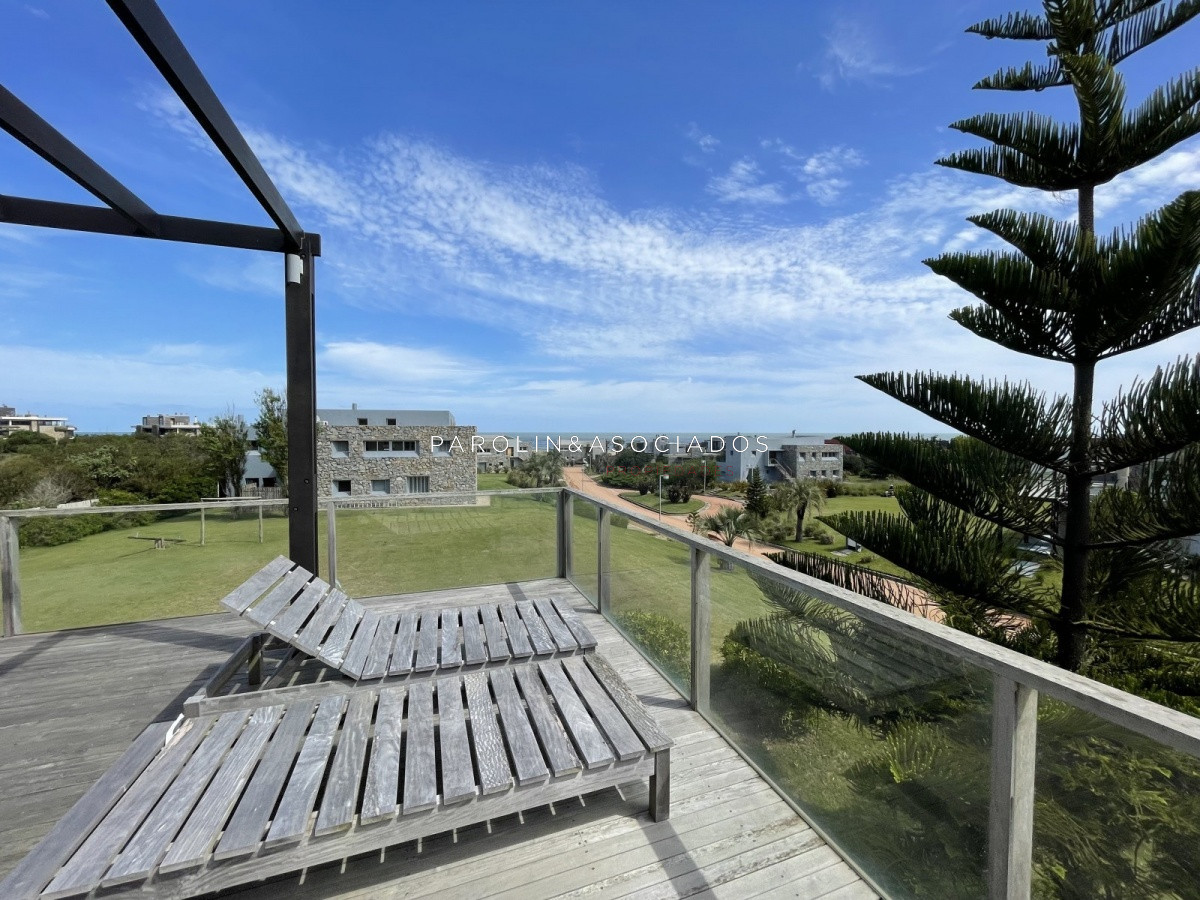 Casa en venta de 3 dormitorios en Manantiales, Punta del Este.