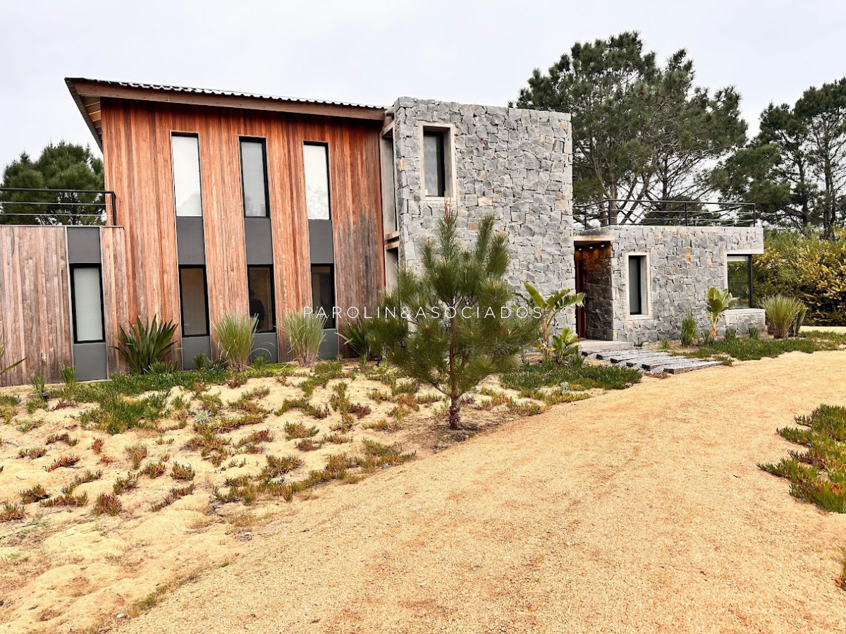 Laguna Escondida - GoPunta - Portal Inmobiliario de Punta del Este - Maldonado