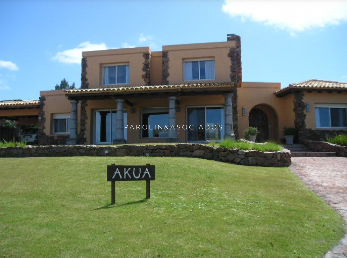 Casa en venta de 3 dormitorios en Montoya, Punta del Este.