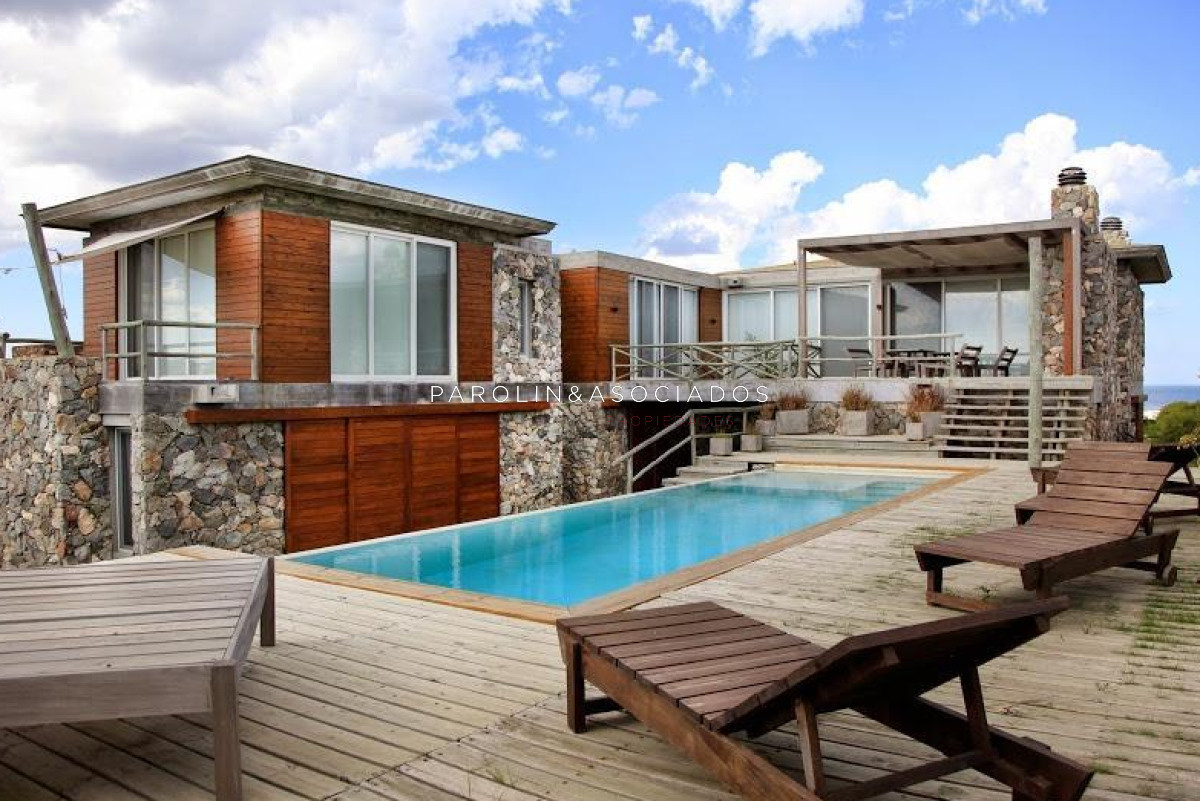 Club De Mar - GoPunta - Portal Inmobiliario de Punta del Este - Maldonado