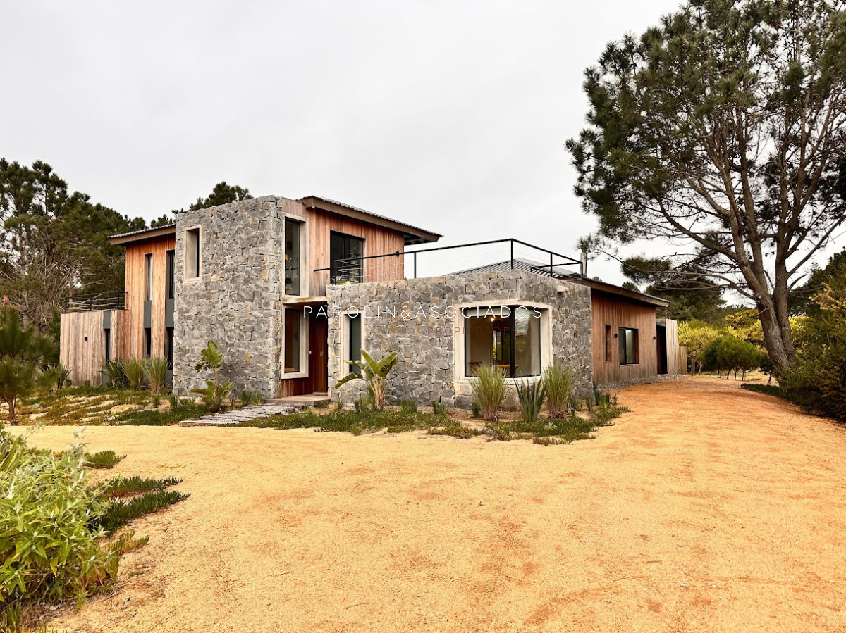 Laguna Escondida - GoPunta - Portal Inmobiliario de Punta del Este - Maldonado