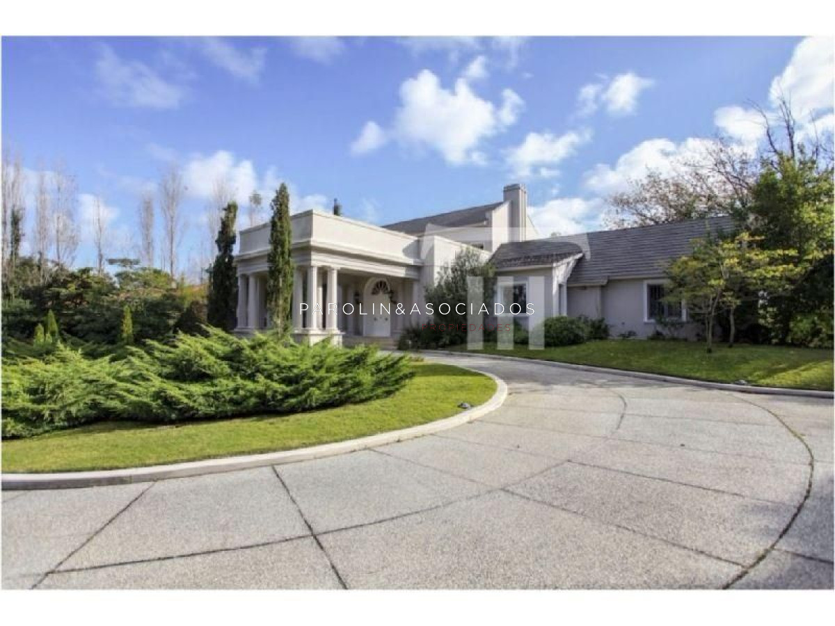 Casa en venta de 4 dormitorios en Golf, Punta del Este.  - JPA223C