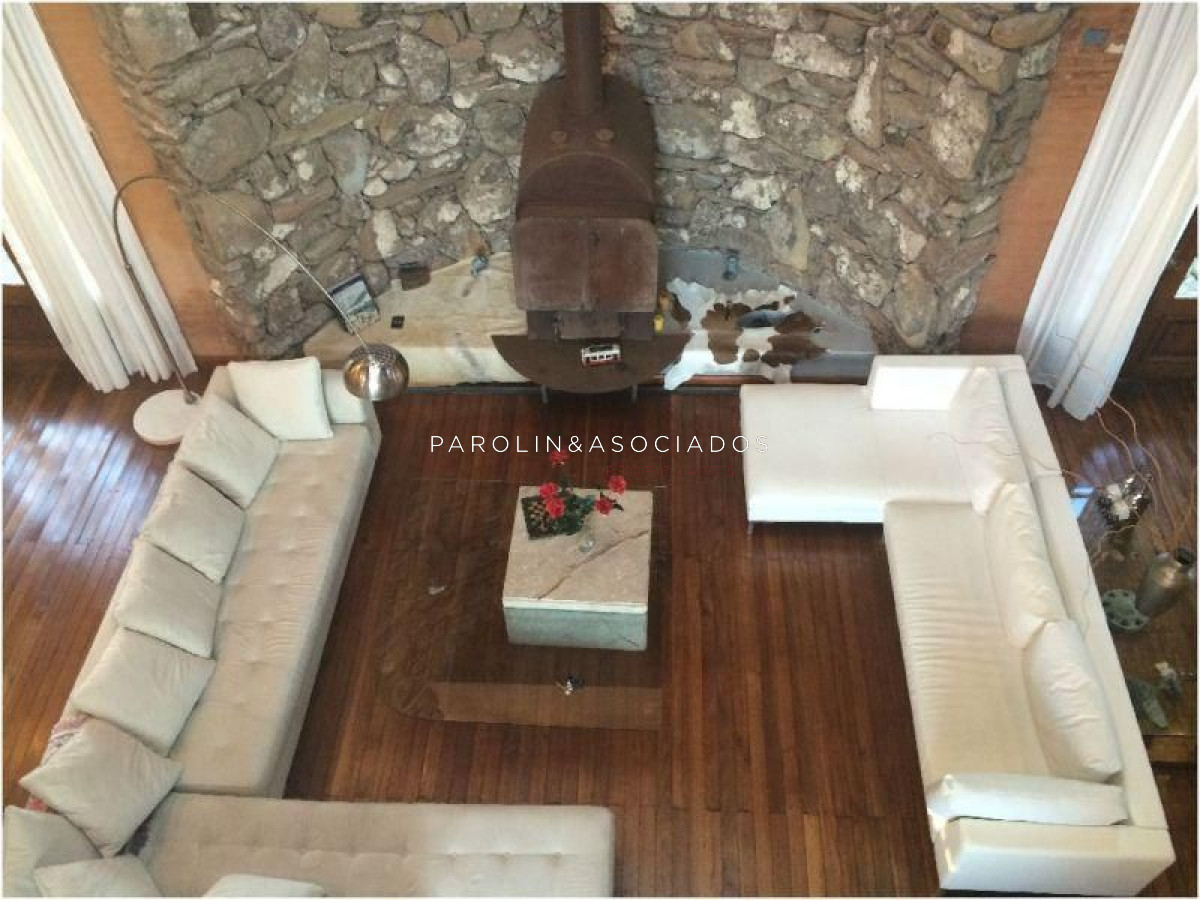 Casa en venta de 5 dormitorios en Lugano, Punta del Este. - GoPunta - Portal Inmobiliario de Punta del Este - Maldonado