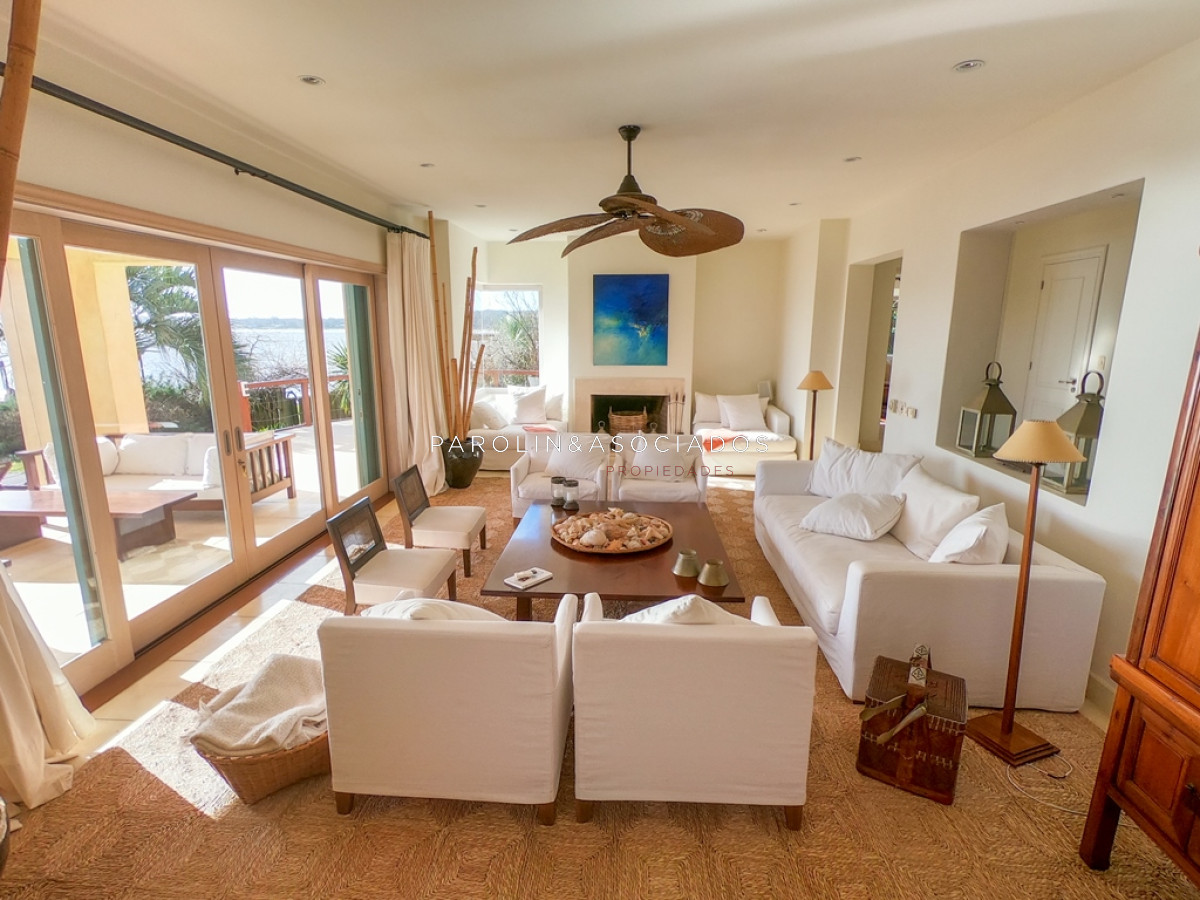 Lomo de la Ballena - GoPunta - Portal Inmobiliario de Punta del Este - Maldonado