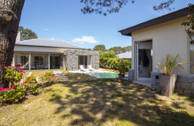 Casa en Venta de 4 Dormitorios en Pinar del Faro, Punta del Este