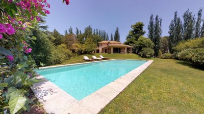 Casa en venta de 4 dormitorios en San Rafael, Punta del Este. 