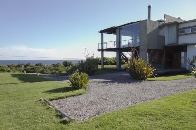 CASA DE 4 DORMITORIOS EN LA JUANITA, JOSE IGNACIO