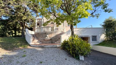 Casa de 3 dormitorios en venta en Pinares, Punta del Este.