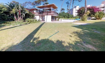 Casa en venta de 5 dormitorios en Mansa, Punta del Este.