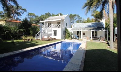Casa en venta de 3 dormitorios en Montoya, Punta del Este.