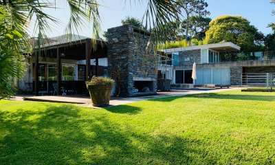 Casa en venta de 4 dormitorios en Mansa, Punta del Este.